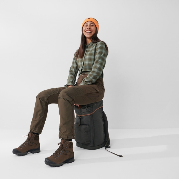 Női vadásznadrág Fjällräven Forest Hybrid - Dark Olive 7 Női vadásznadrág Fjällräven Forest Hybrid - Dark Olive 7